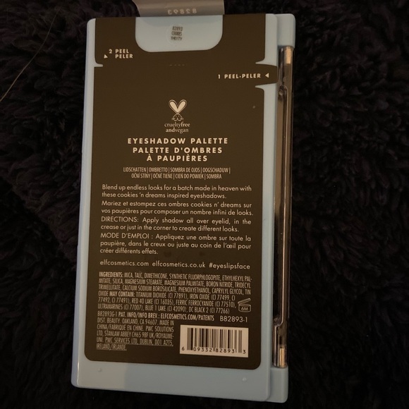 A limited-edition 8-piece shadow 
palette inspired by cookies 'n cream richness. - Picture 3 of 4